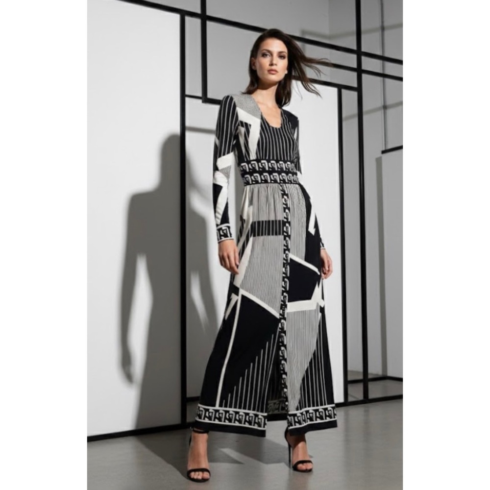 Casandra High Fashion Art Chic Black and White Geometric Abstract Maxi Dress 12